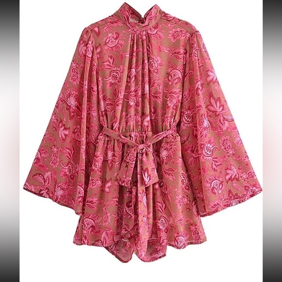 Pink floral Short Sleeve V-neck Bohemian Romper size medium
